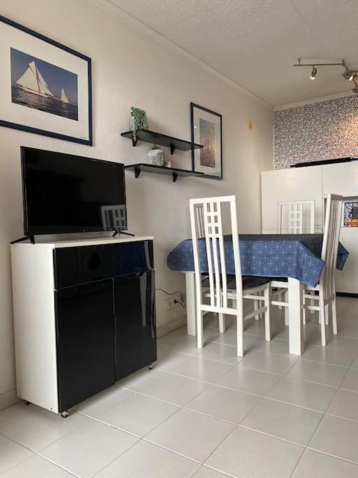 Bord De Mer, Terrasse, Tout A Pieds Cannes Esterno foto